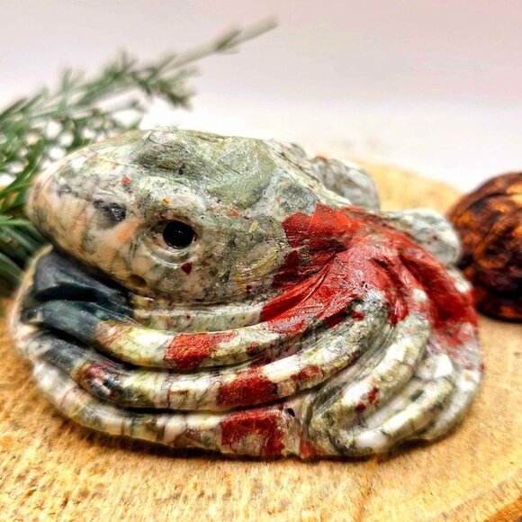 Nature Blood Stone Hand Carved 3.5" Big Octopus Figure - Picture 5 of 10